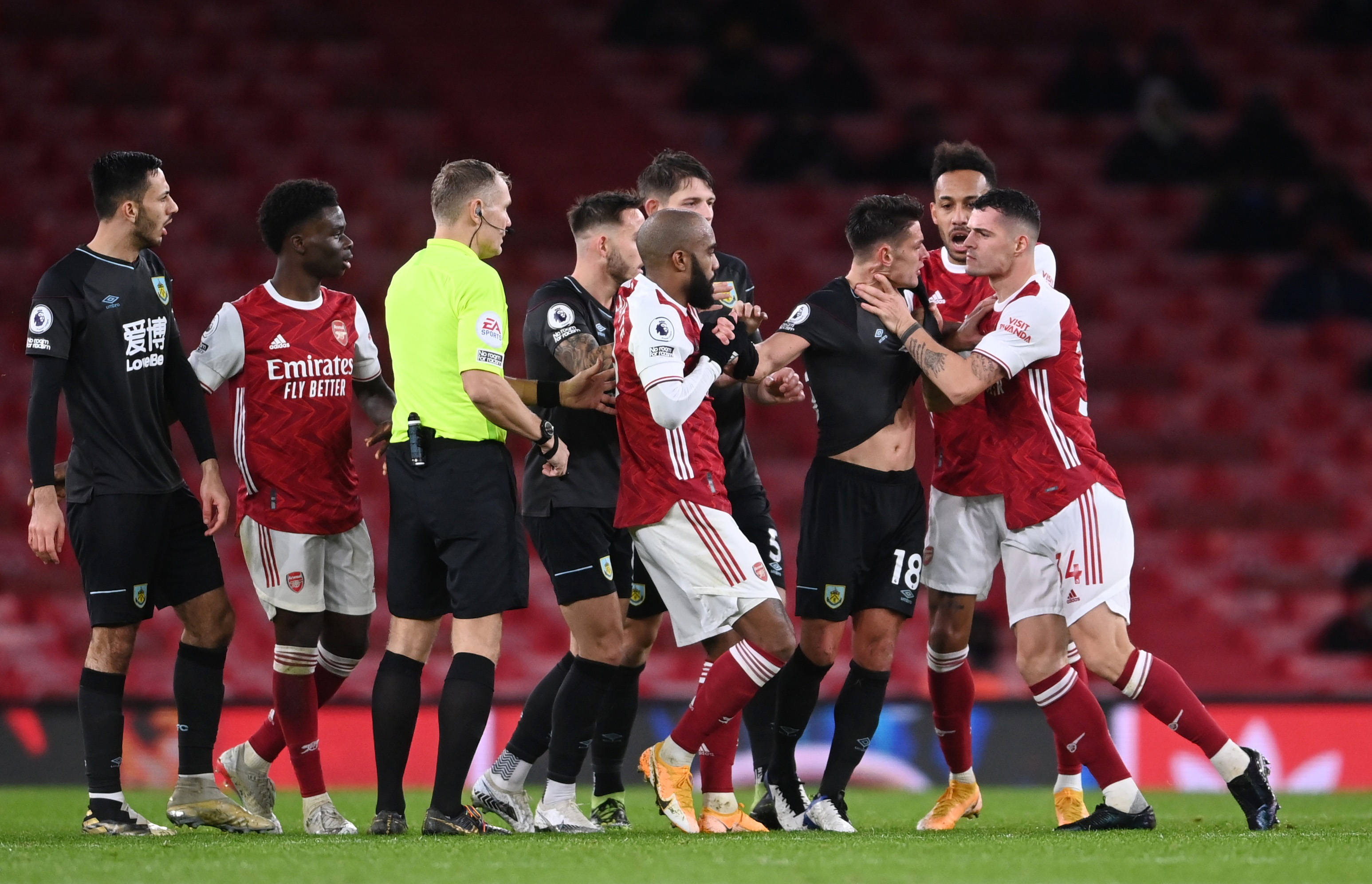 桑托在接手 桑托在接手